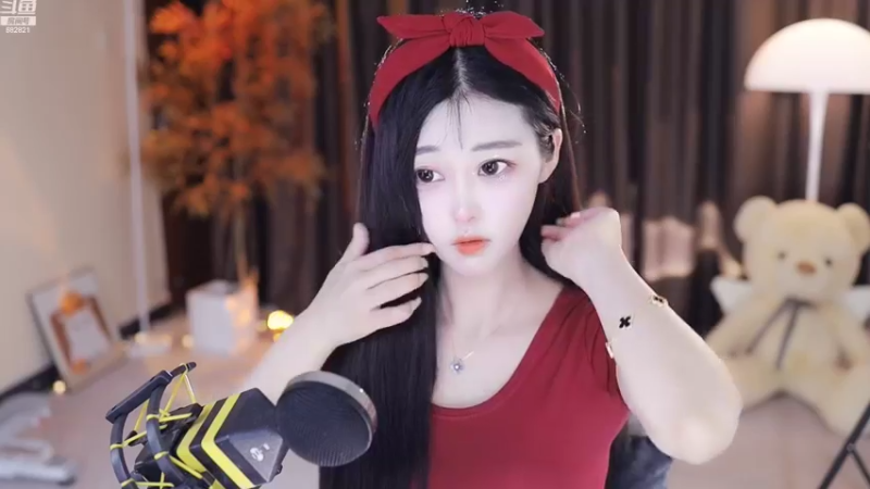 【2022-08-12 15点场】苏小懒38D：呆萌懒妹无敌射手嘎嘎下饭