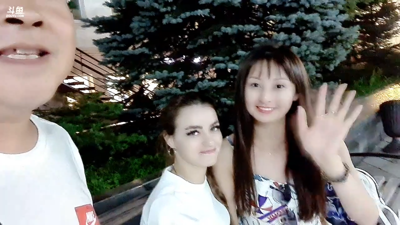 第一次看吉尔吉斯斯坦的女人