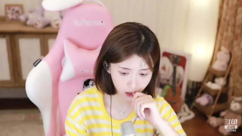 【2022-08-15 03点场】胡嘉一：爱笑的女孩运气不会差~