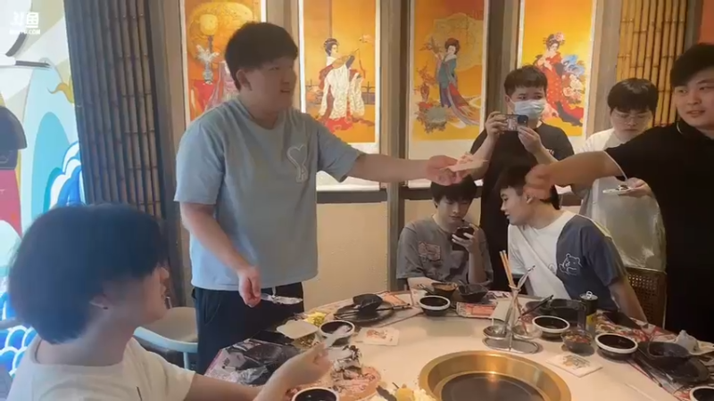 【2022-08-15 17点场】eStarPro橘子：上海的一些直播情况