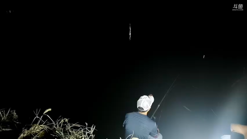 【2022-08-16 19点场】中华户外钓鱼：夜钓水库翘嘴