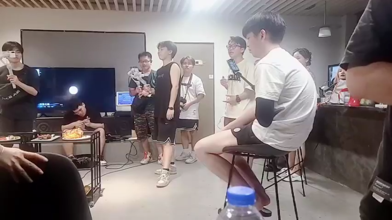 【2022-08-17 20点场】苏恩Olivia：《最佳玩家》Day2:限时逃离开启！！！