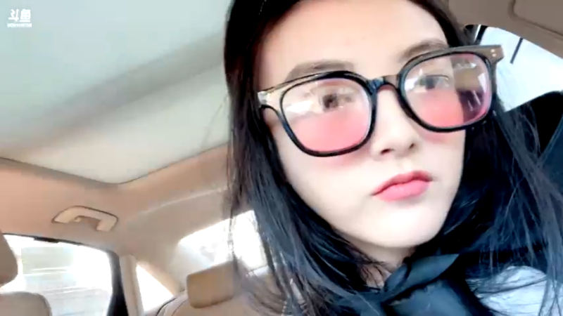 【2022-08-15 06点场】很嗯的雨薇：雨薇：明早出发去旅游啦