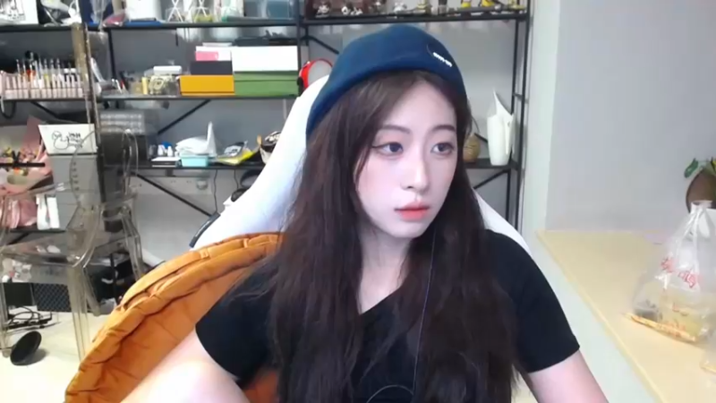 【2022-08-11 21点场】田喽喽：有车位，野排女修罗来了