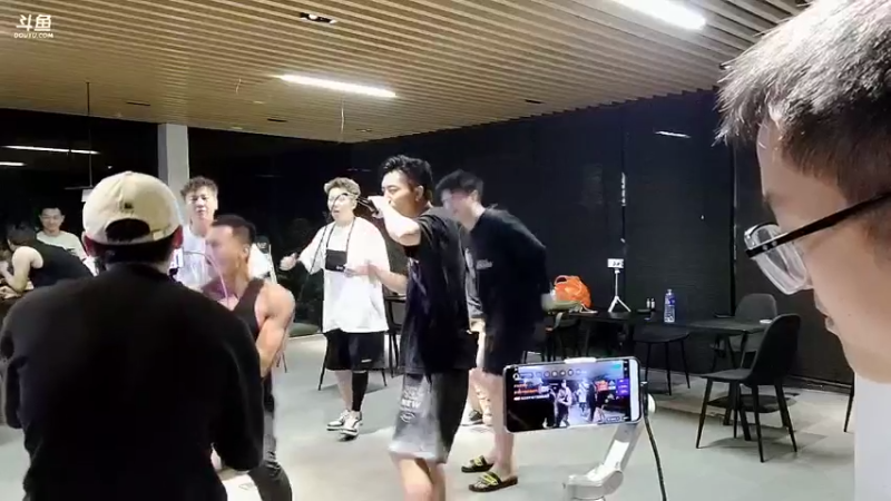 【2022-08-18 21点场】赛文柒Seven：《最佳玩家》Day3:蹦床公园大作战