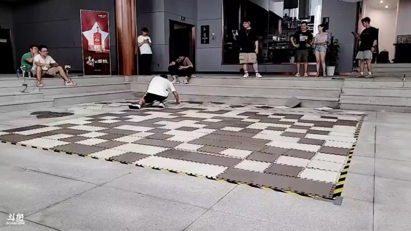【2022-08-20 22点场】轰轰仔：轰轰《最佳玩家》Day5 45°户外古镇