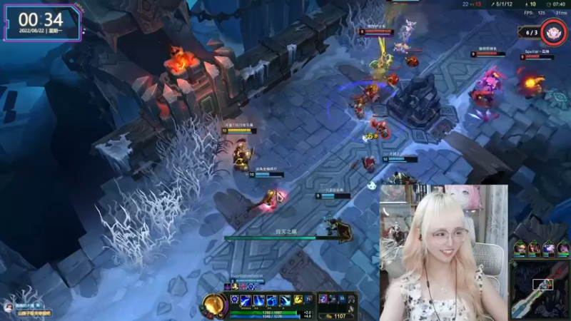 【2022-08-22 00点场】宝贝薇阿：薇薇：天气很热 我们迟早会熟~71825