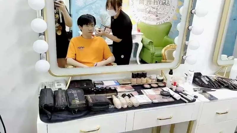 【2022-08-21 14点场】YTG丶西法：今天播播户外拍拍照！