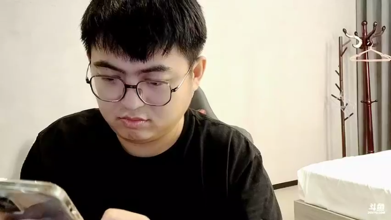 【2022-08-25 00点场】火力堂主：明天去宁波！