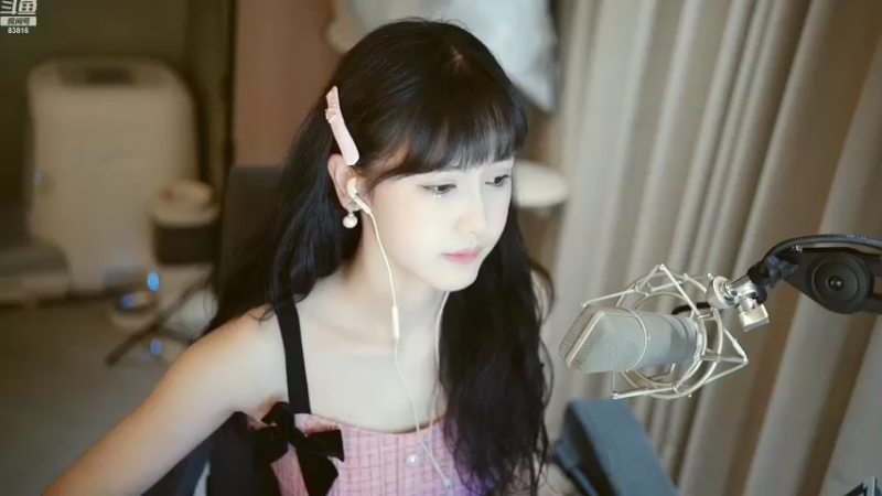 【2022-08-26 20点场】iu可可曾：一个跟粉丝节奏的主播。