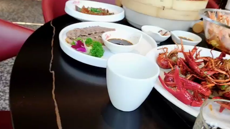 【2022-08-27 16点场】紫灵z：来天宝吃个饭