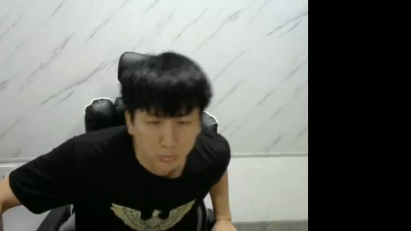 【2022-08-27 20点场】解说小狼：小狼：我狼大舞厅