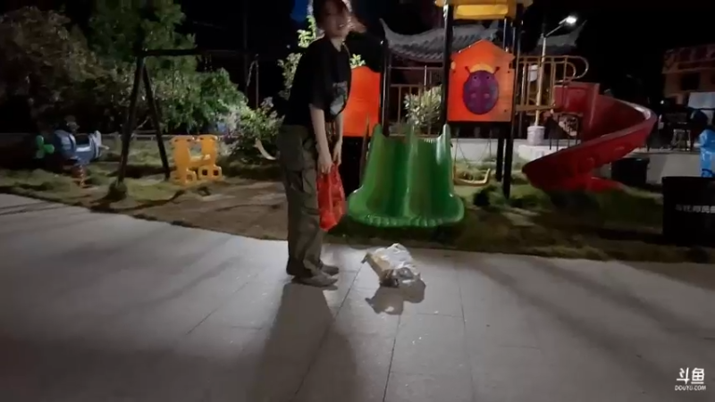 【2022-08-28 01点场】douyu小漠：《斗罗外传》Day1 入学史莱克