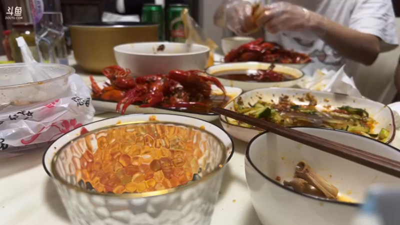 【2022-08-27 23点场】金甲EzNpc：周六耸耸肩