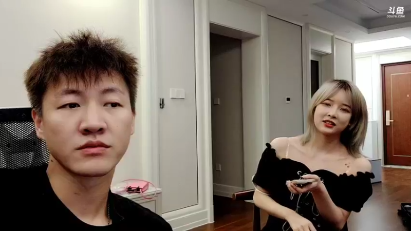 【2022-08-27 23点场】赛文柒Seven：七点半开（武汉）