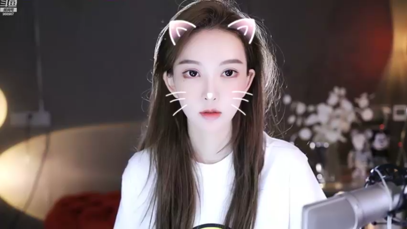 【2022-08-27 21点场】南妹儿呀：凶巴巴的小脑斧嗷呜~