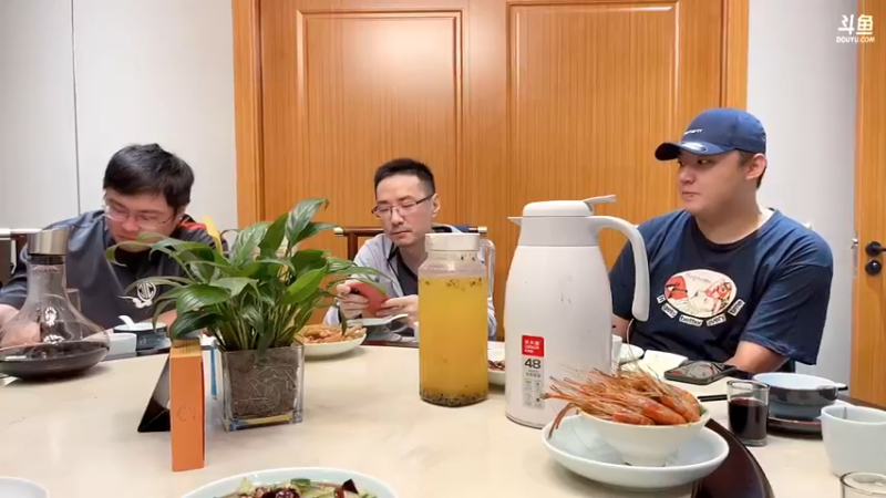 【2022-08-27 18点场】COCO花式FIFA：今晚杭州见三日哥哥！