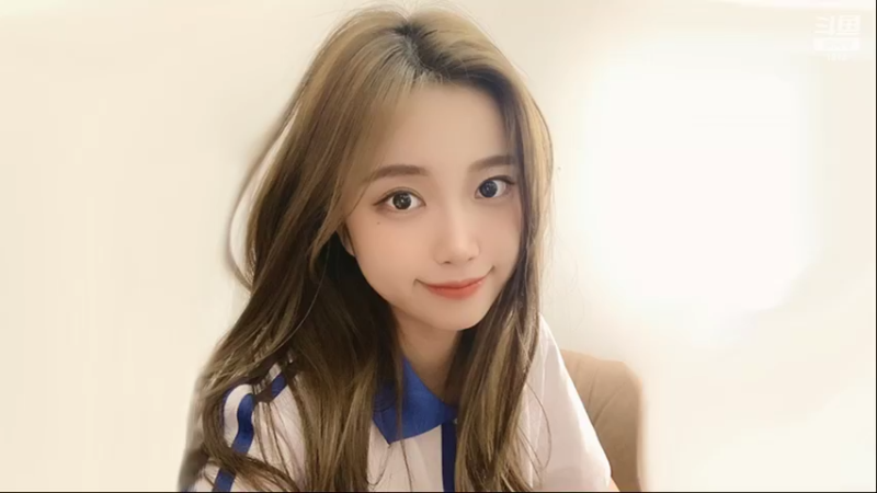 【2022-08-28 23点场】小肉球阿：爱笑的女孩运气不会差~~