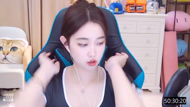 【2022-08-29 07点场】小肉球阿：爱笑的女孩运气不会差~~
