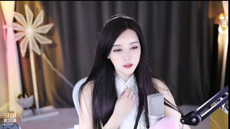 【2022-08-30 03点场】喵小莎：晚上10点时光宝盒复赛敬请期待