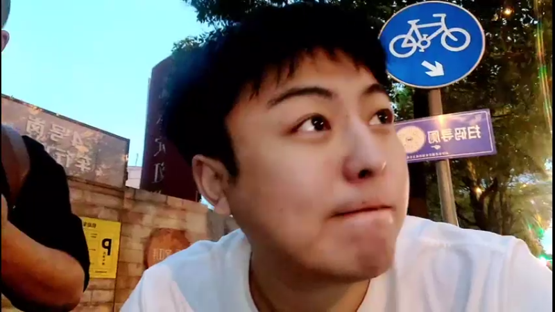 【2022-08-30 18点场】骚某某：【直播】在长沙约个会