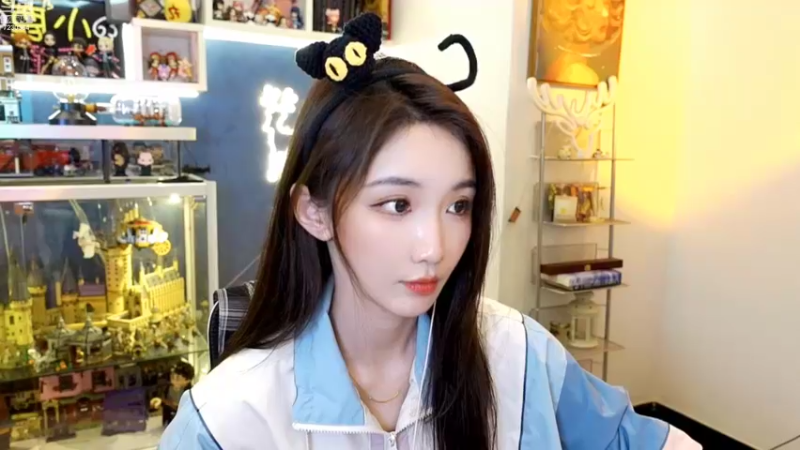 【2022-08-31 19点场】解说小鹿呀：鹿二关回来了