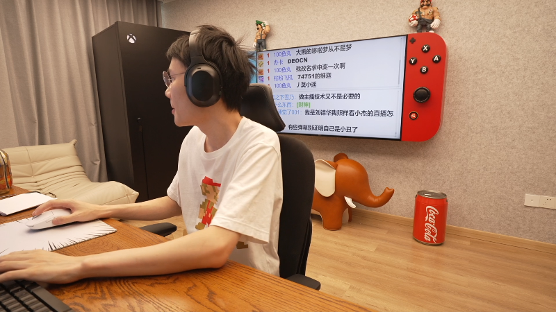 我在斗鱼看超级小桀直播马里奥制造