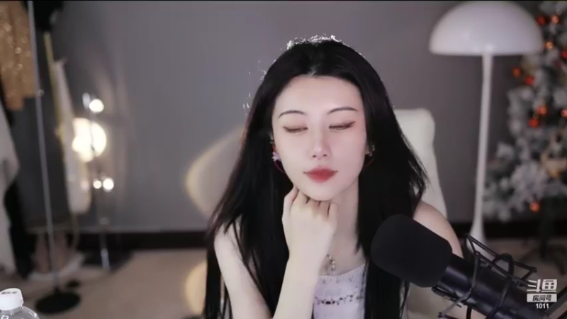 【2022-09-01 22点场】青台miss：希望大家天天开心 1011