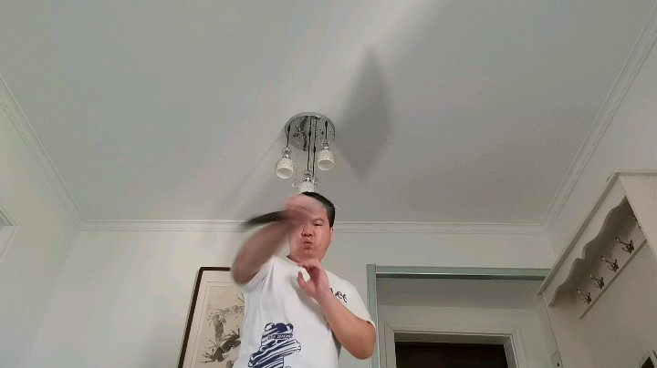 新学期学会了双截棍！