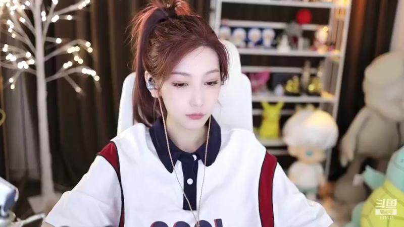 【2022-09-02 18点场】叶知秋Vanessa：秋：钻粉狂欢 越努力越幸运