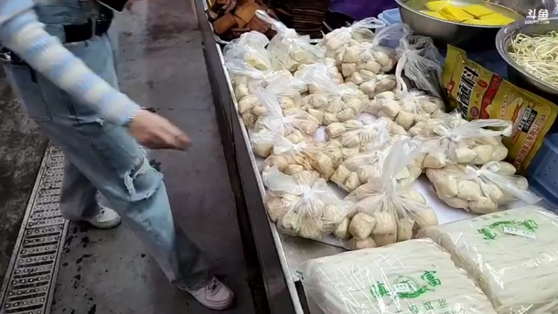 【2022-09-03 15点场】黑人毅：夜市卖烤串