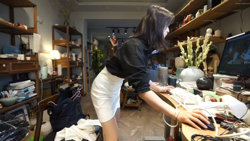 【2022-09-02 12点场】刘灶灶：刘灶灶的瓷器铺，周五啦