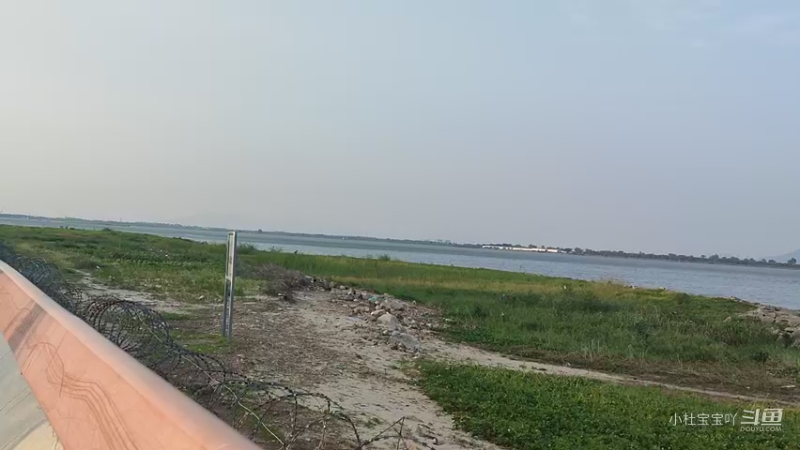 阳光明媚 微风不燥 来海边吹吹风1