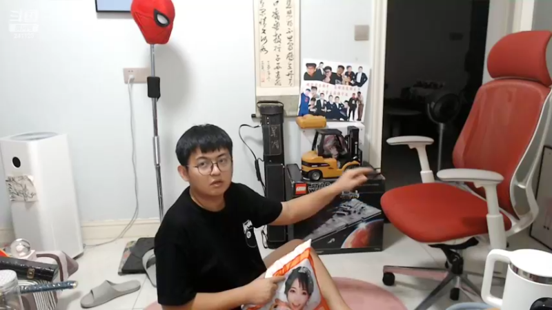 【2022-09-05 00点场】火力堂主：划水直播，没节目！
