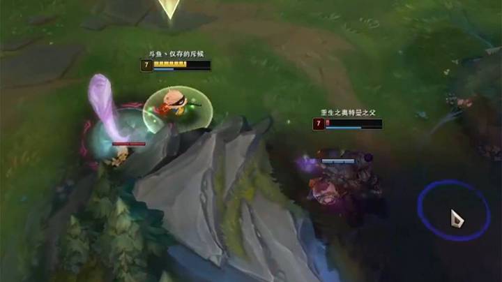 恶霸提莫：这就是纳什之牙的输出，你可能还没有看懂他已经挂了