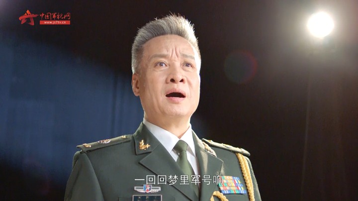 阎维文倾情演唱《退役军人之歌》，献给战友的歌！
