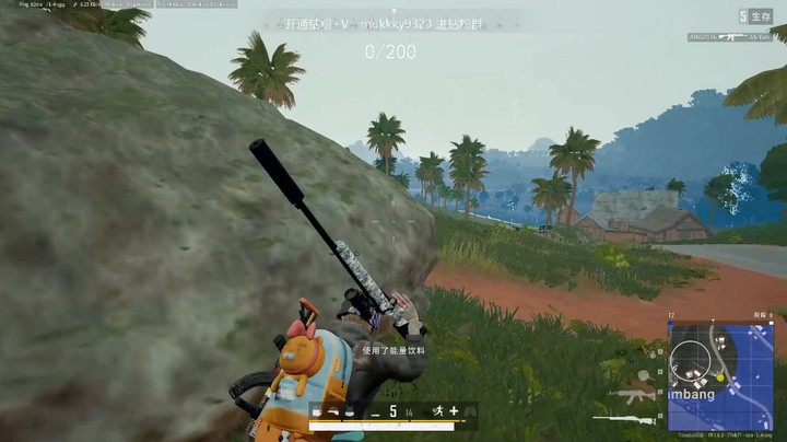 啊？不是在左边吗