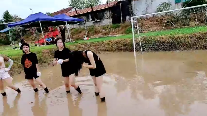 【2022-09-08 16点场】洪湖小肖：就是玩--惊艳泥人