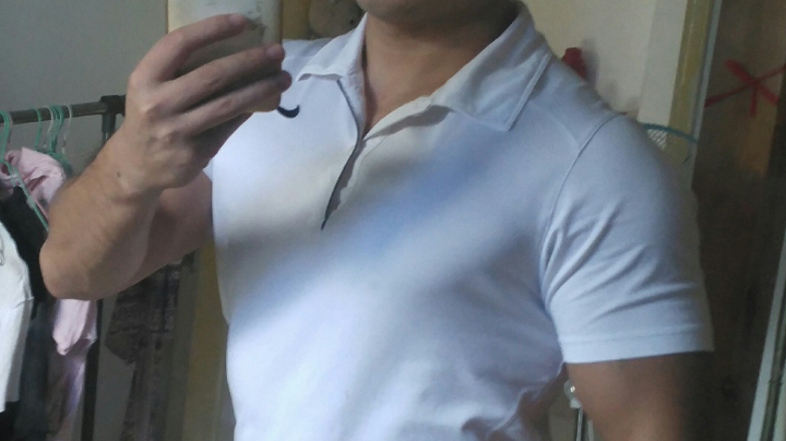 苗条的身材真好。