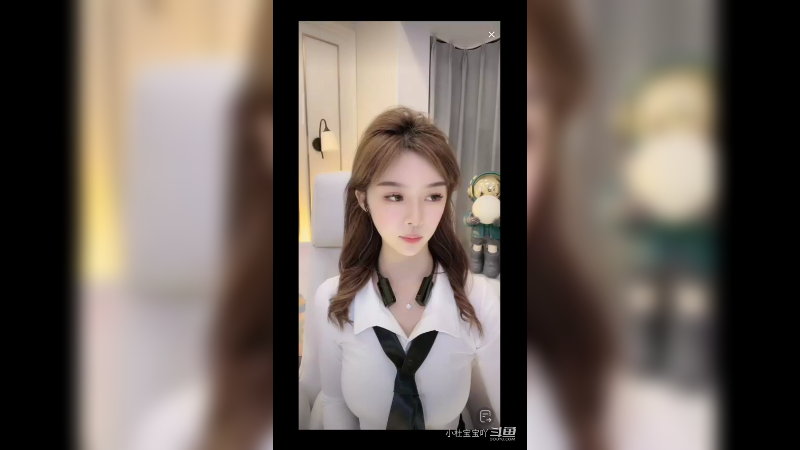 脸蛋清纯   笑容迷人的小姐姐8