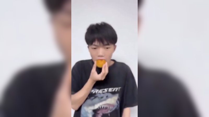 猜猜我吃的是什么馅的月饼