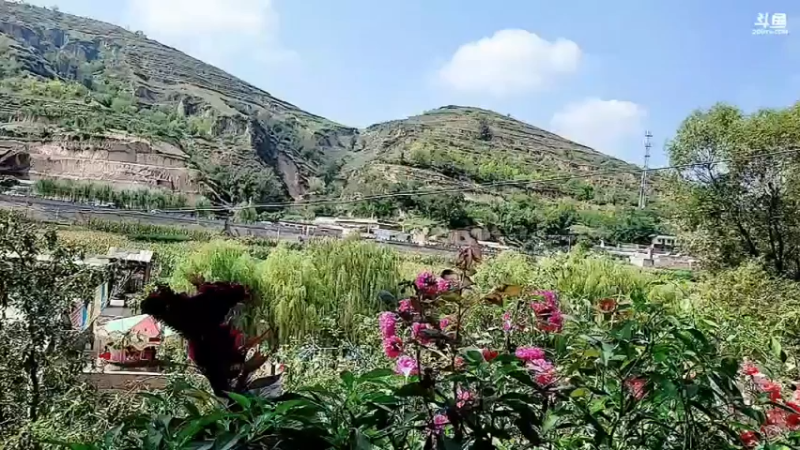 【2022-09-15 12点场】洪湖小肖：《陕北一家人》Day3  远去的村庄