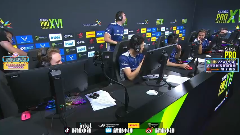 【2022-09-15 01点场】CSGO解说伟伟：直播 A队 VS COL BO3