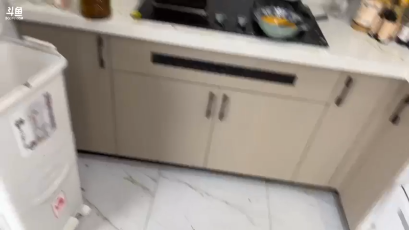 【2022-09-15 15点场】棒老三：家里点不了外卖，就做饭吧！