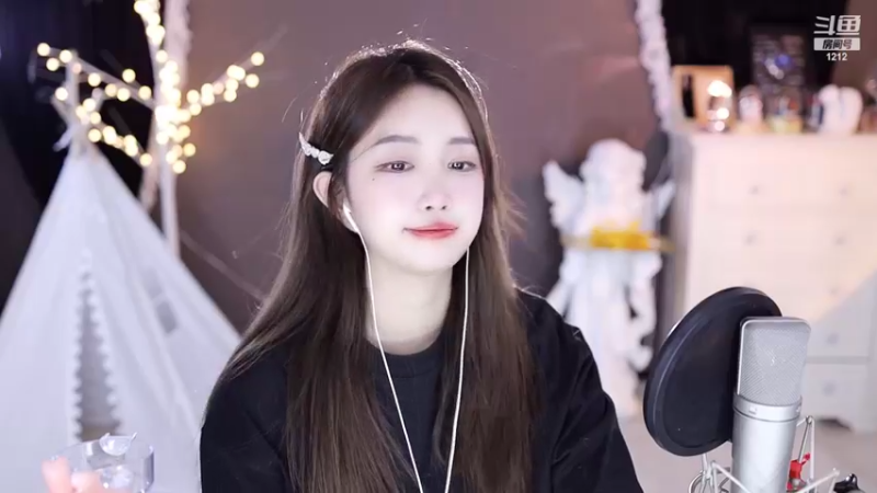 【2022-09-16 08点场】小肉球阿：爱笑的女孩运气不会差~~