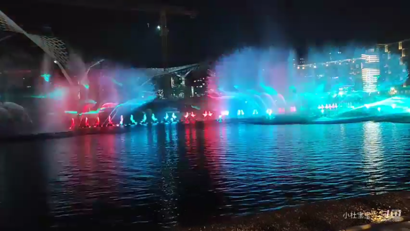 音乐喷泉：太漂亮了，一起欣赏么3