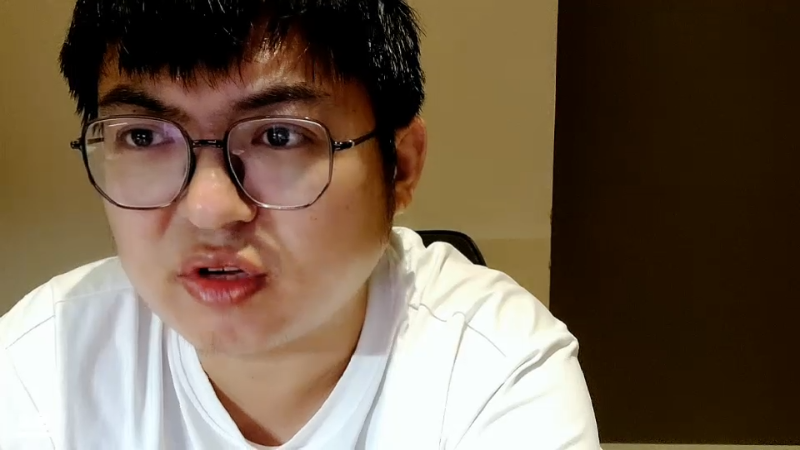 我在斗鱼看火力堂主直播户外