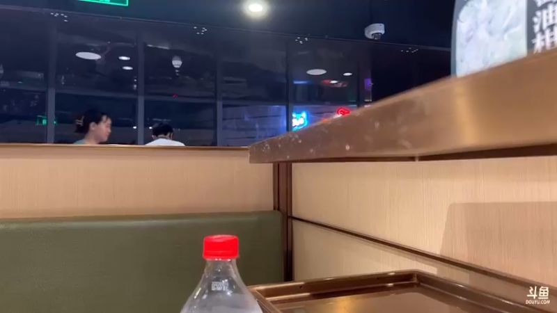 【2022-09-18 00点场】任性的紫琪：紫琪：宵夜小酌