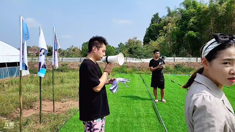 我在斗鱼看JSA丶北京小王哥直播户外