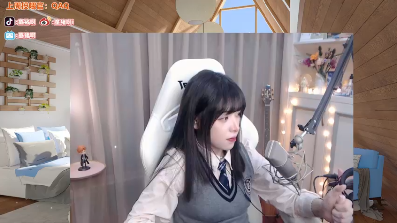 【2022-09-21 04点场】童猪啊i：新人猪播，年过六十